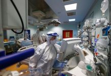 Како се свет бори са коронавирусом? У Русији се број заражених повећава, па се тим проблемо бави и председник Путин