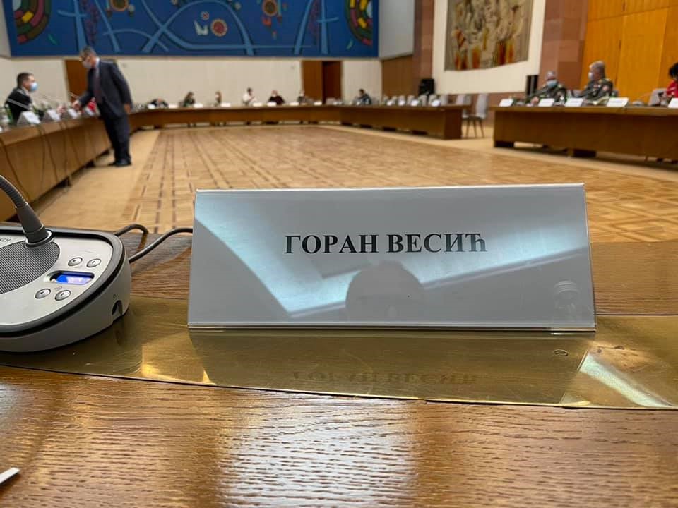 Beograd predlaže produžewe radnog vremena kafica