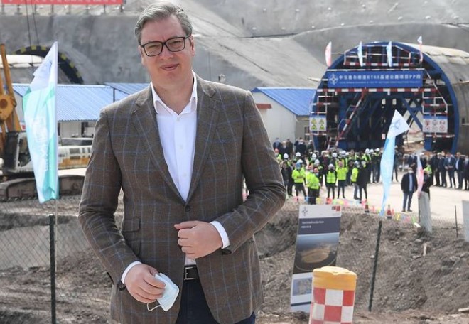vucic_ispred_tunela