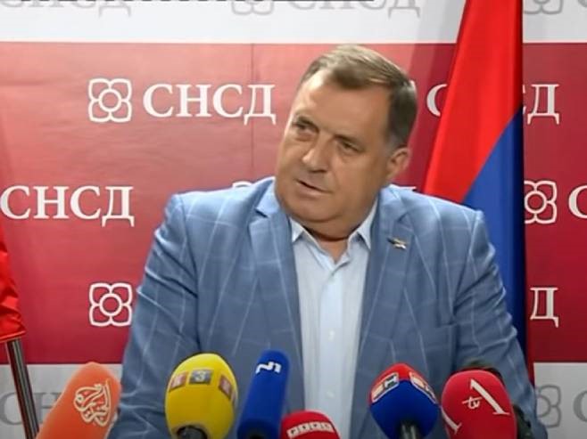 Dodik o Šmitu