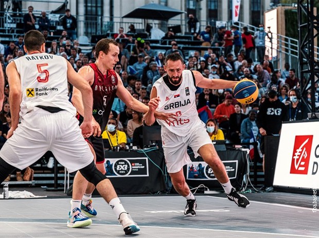 Баскеташи Србије савладали Русију и играју финале