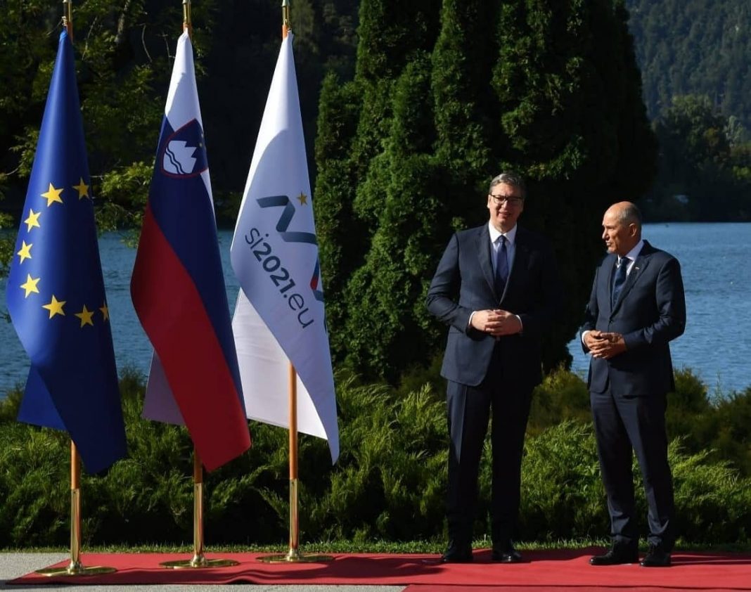 Вучић Бледски форум 01