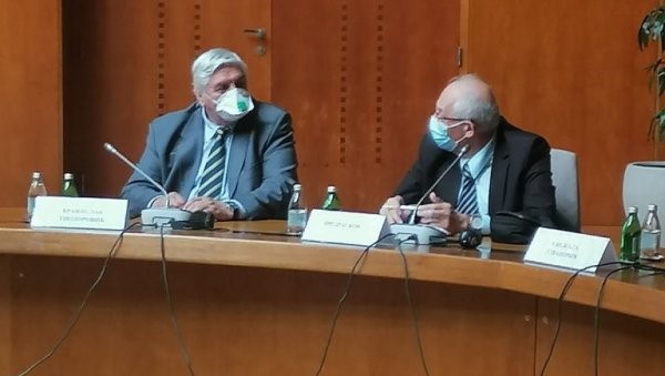 Др Тиодоровић и Др Кон