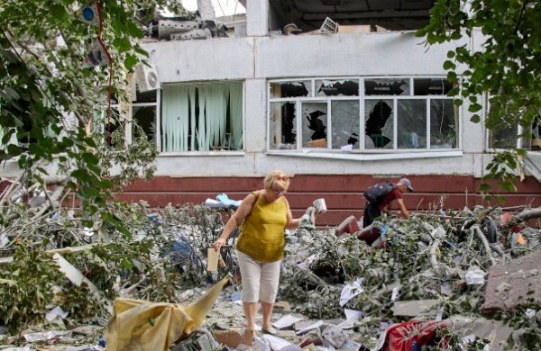 Бомбардована школа